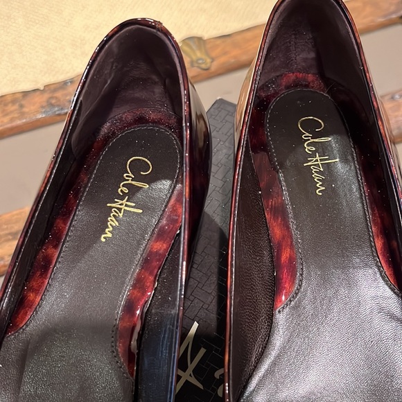 Cole Haan Tortoise Patent Ballet Woman’s Shoe - Picture 7 of 8